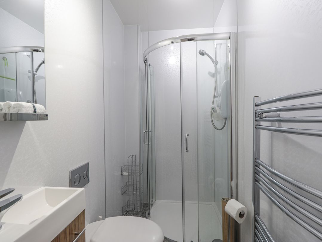 16a Fairfield Road