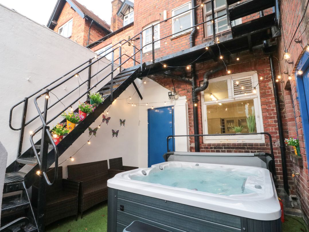 Lonsdale Villa