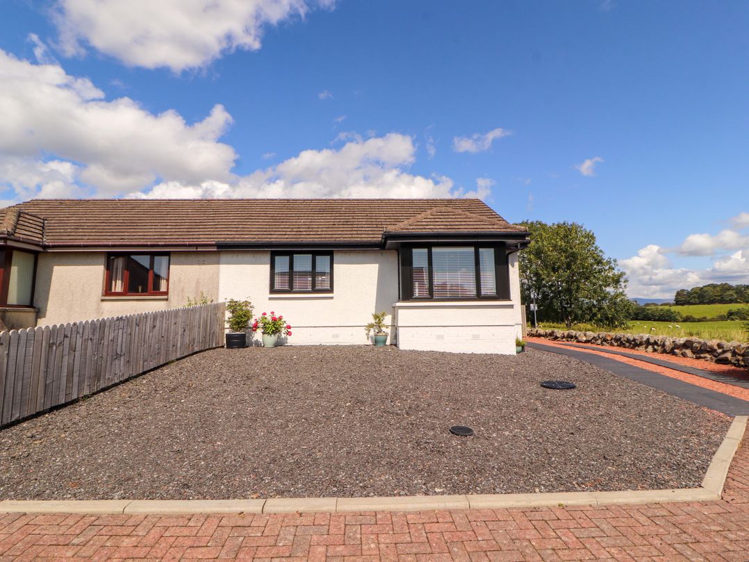 Dog friendly holiday cottage in Kirkcowan, sleeps 4