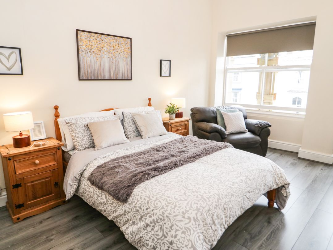 Gerrard House Apartment