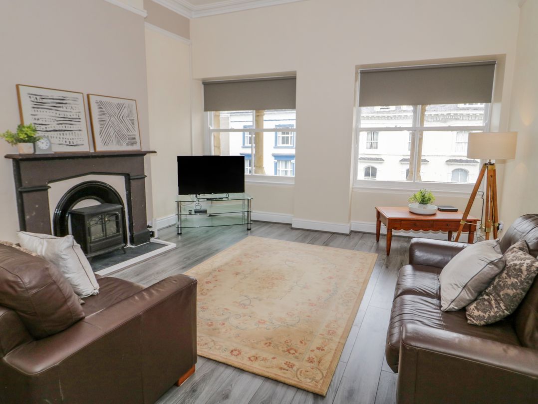 Gerrard House Apartment