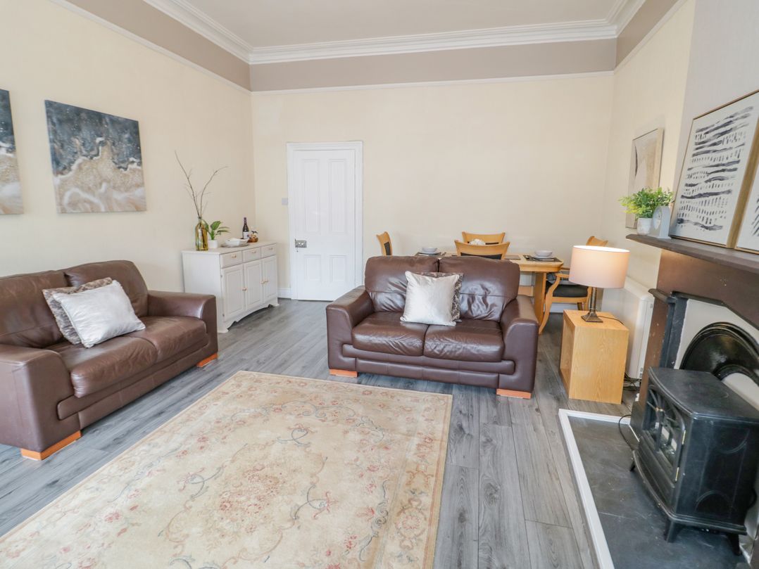 Gerrard House Apartment