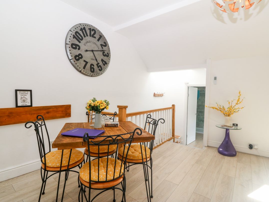 Apartment 2 - Llandudno Central
