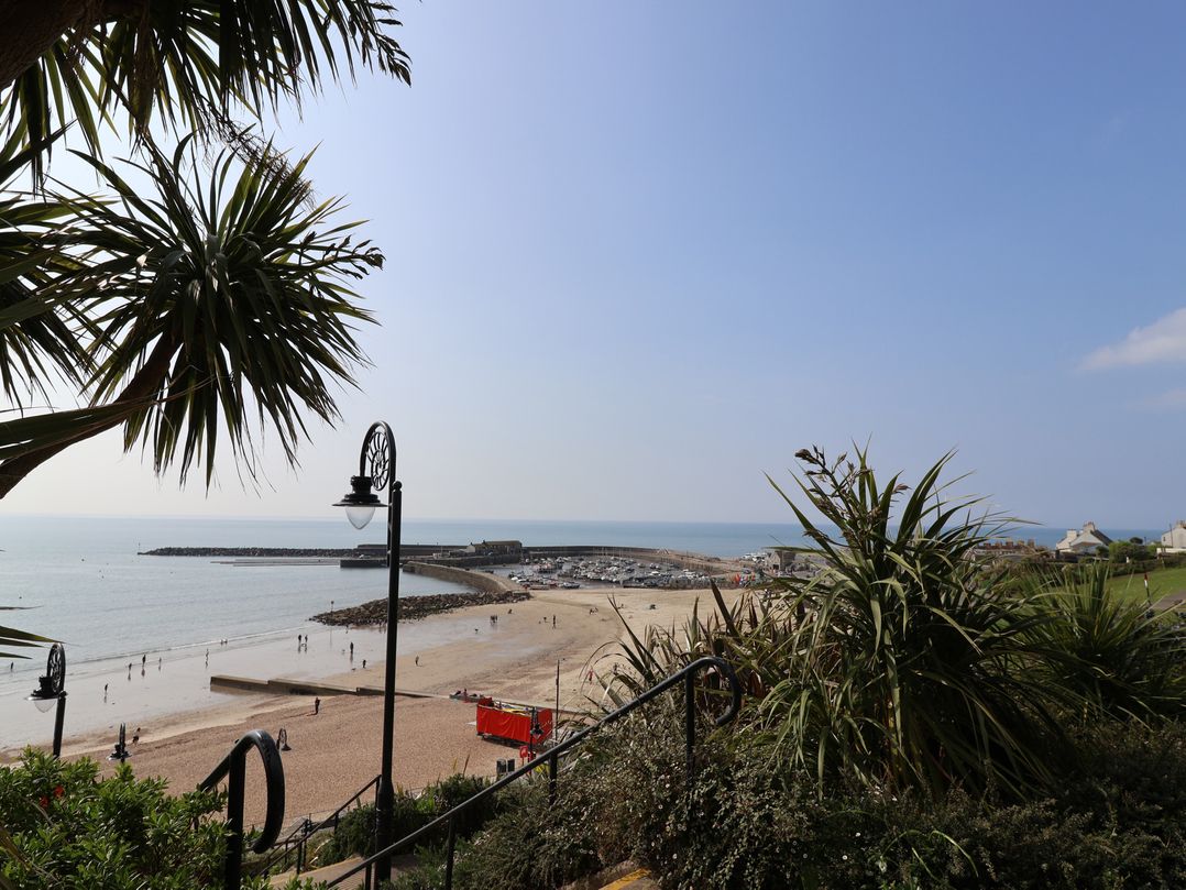 Greystones Flat