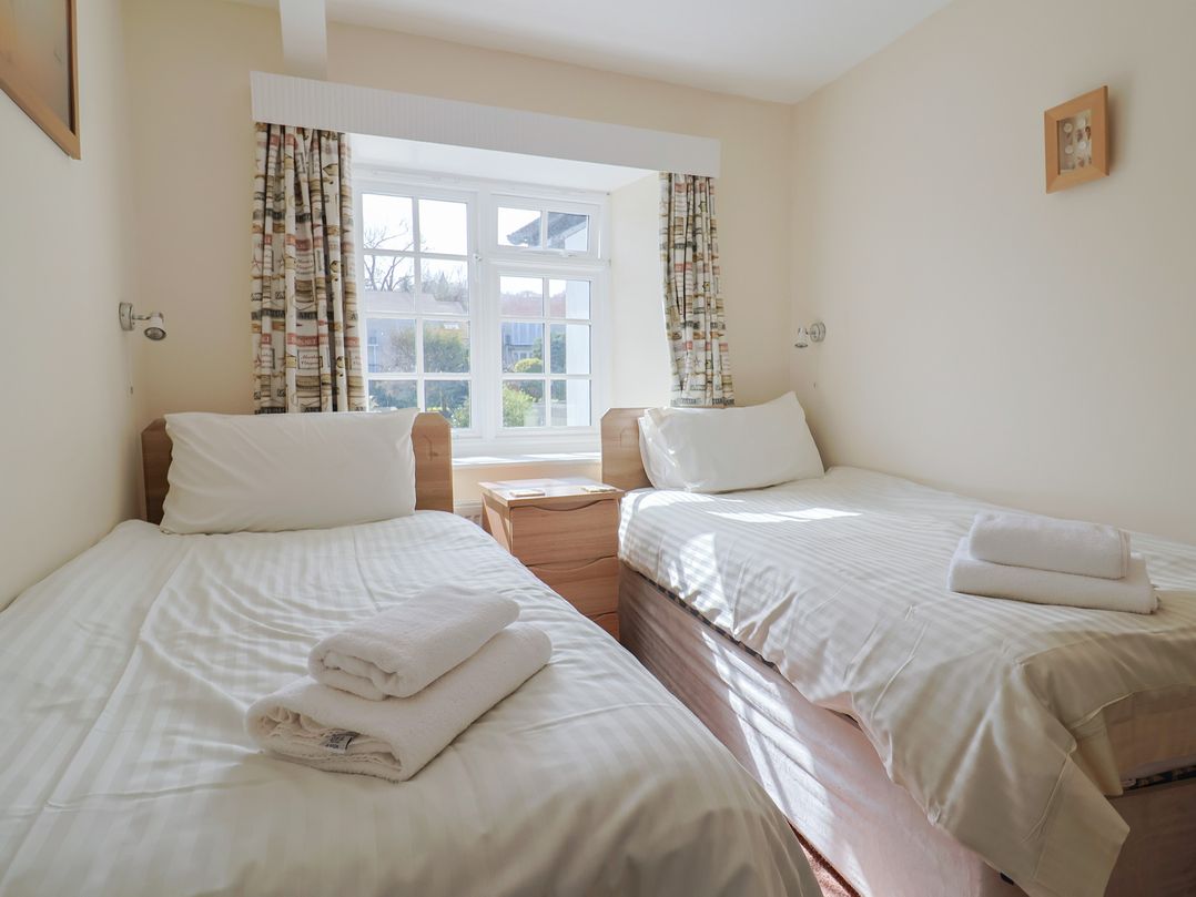 3 Dolphin Cottages
