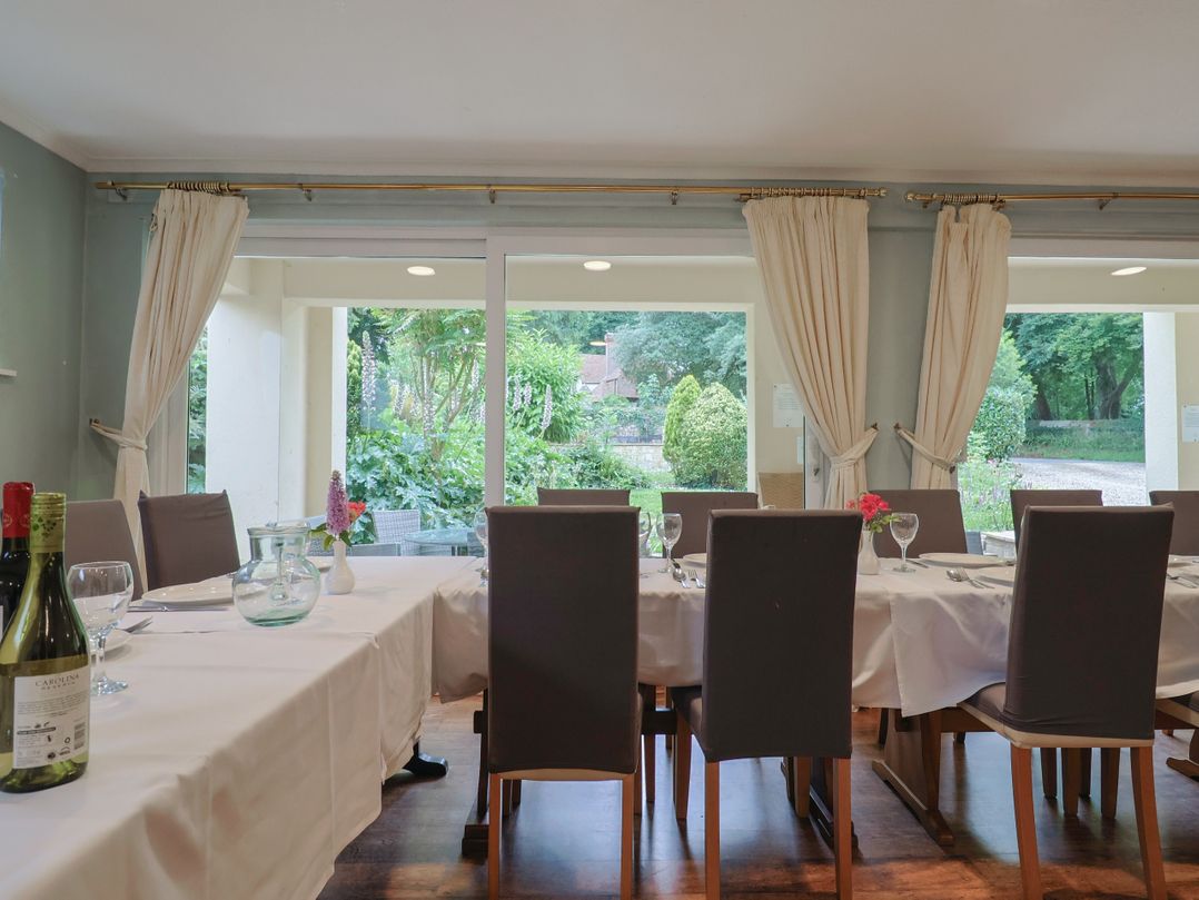 The Orchard Country House
