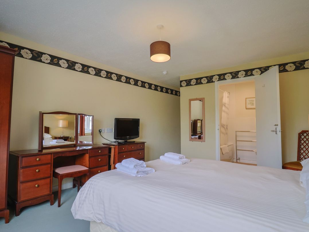The Orchard Country House