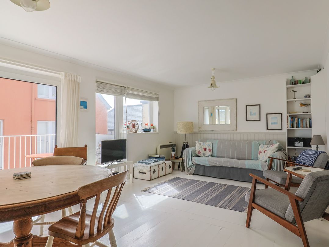 1 Bay View Court