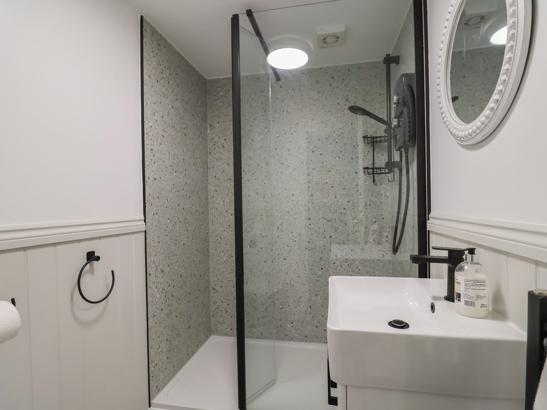 1 Bay View Court