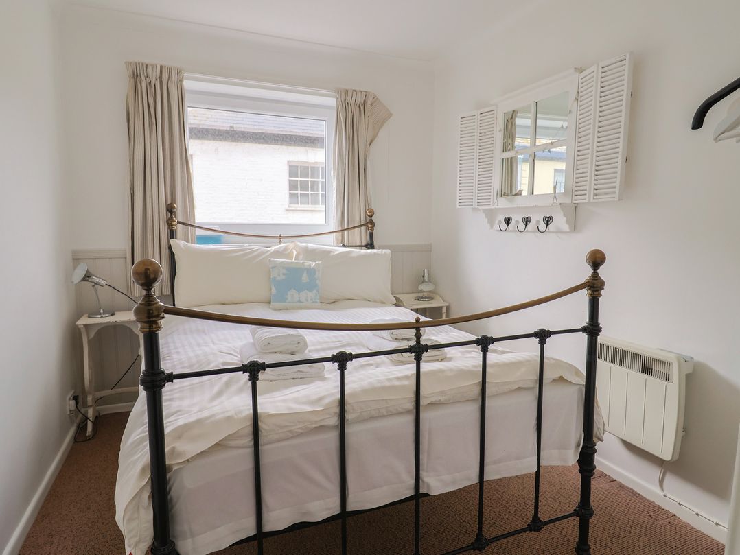 1 Bay View Court
