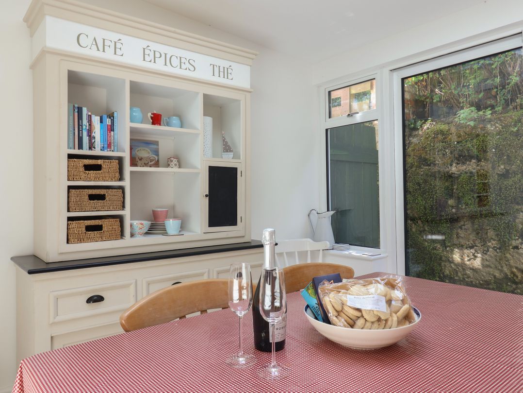 5 Belmont Terrace