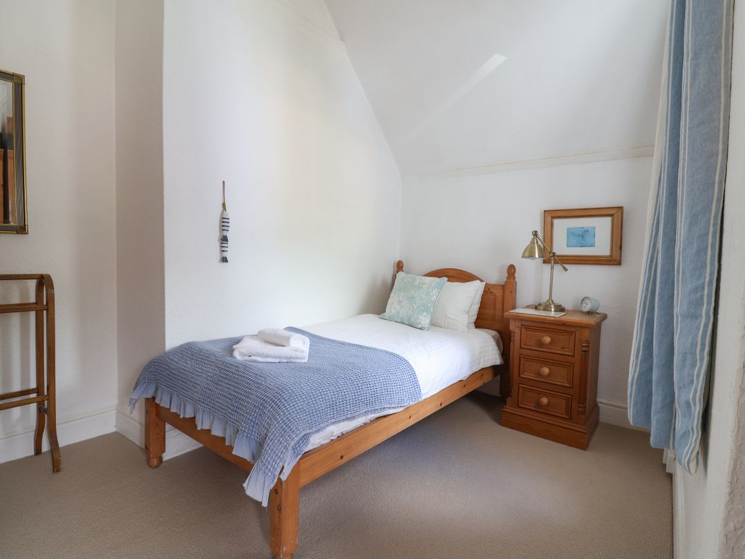5 Belmont Terrace