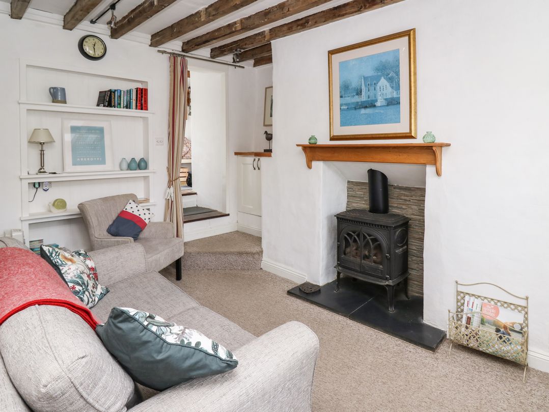 Bryniau Bychain Cottage