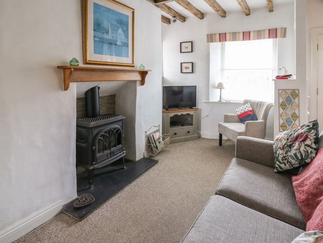 Bryniau Bychain Cottage