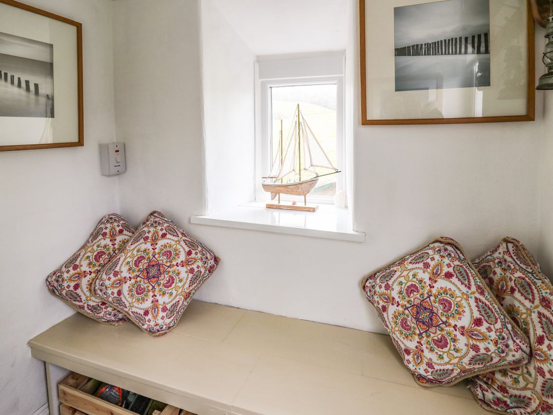 Bryniau Bychain Cottage