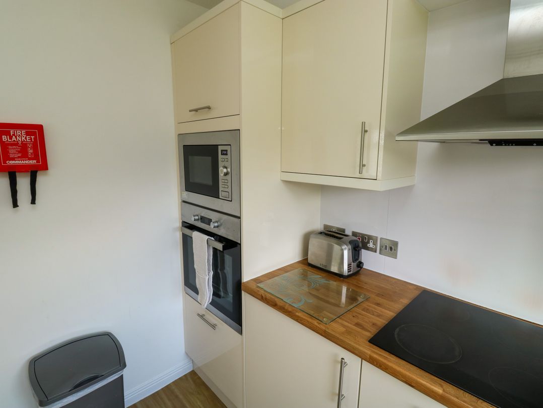 Harcombe House Accessible Pet Free Bungalow Sleeps 5