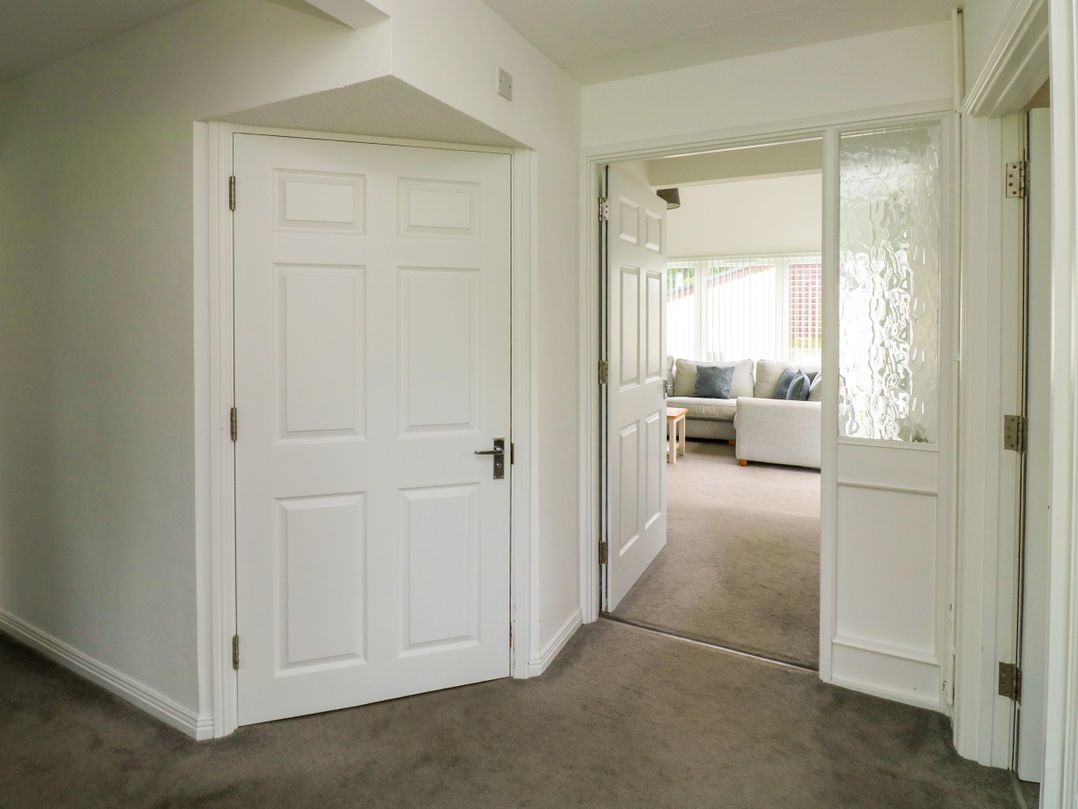 Harcombe House Accessible Pet Free Bungalow Sleeps 5