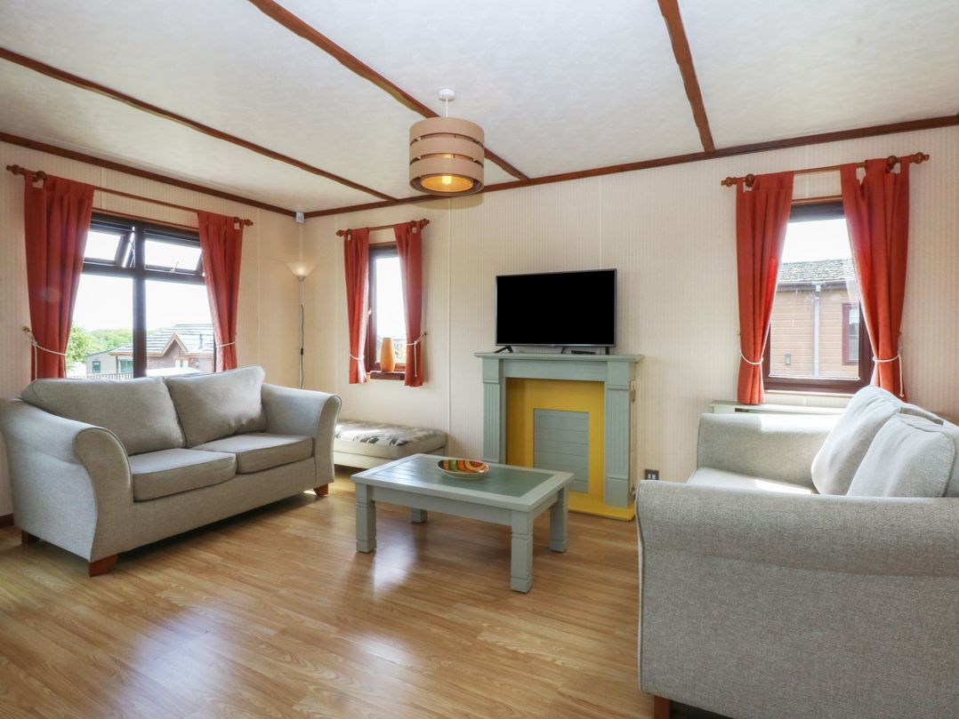 16 Forest Lodge