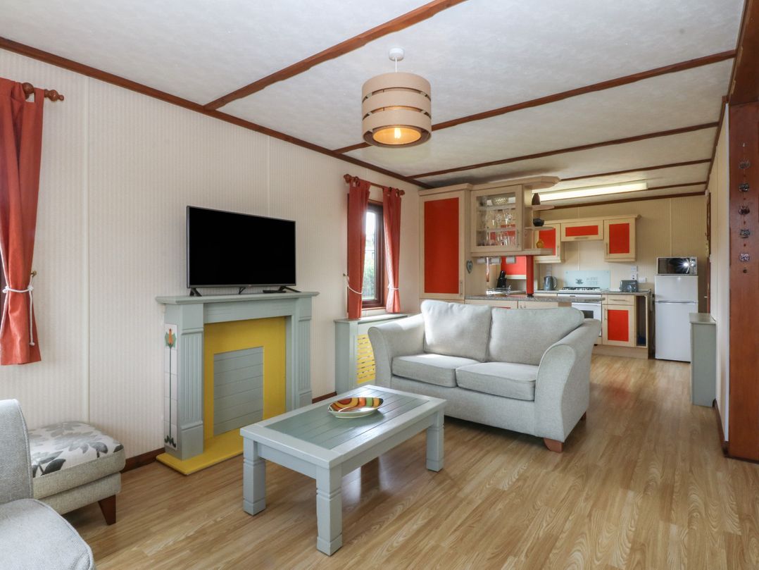 16 Forest Lodge