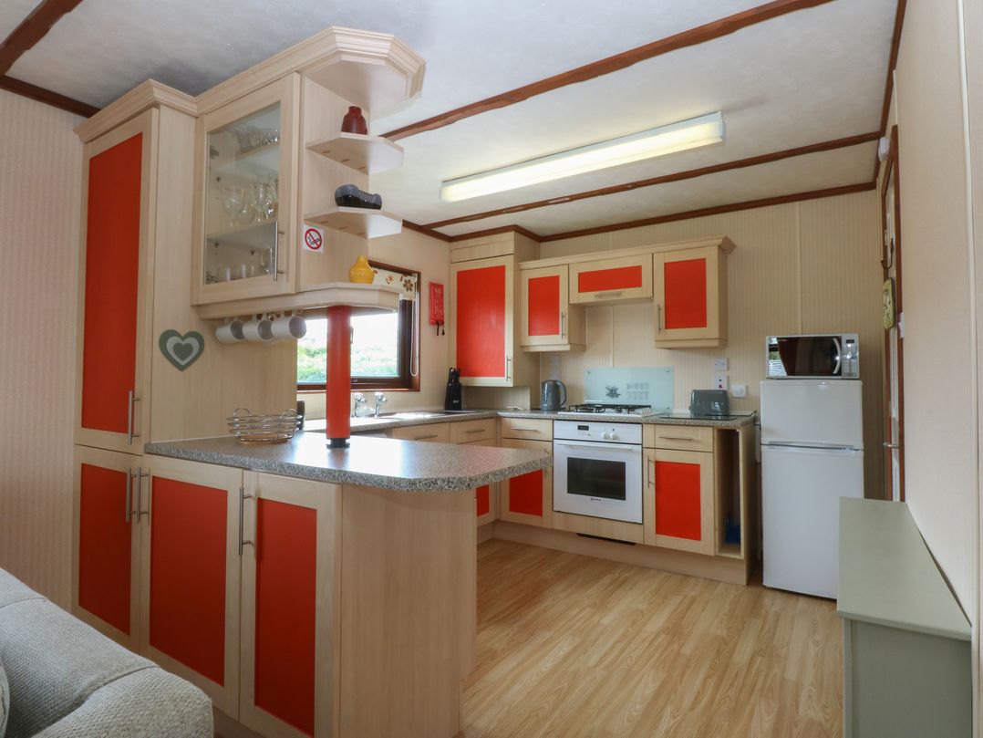 16 Forest Lodge