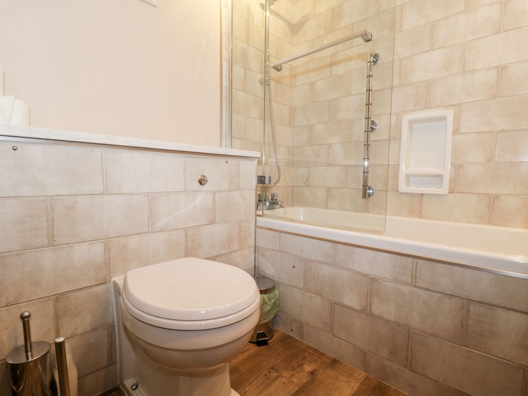 1 Little Ripple Cottages