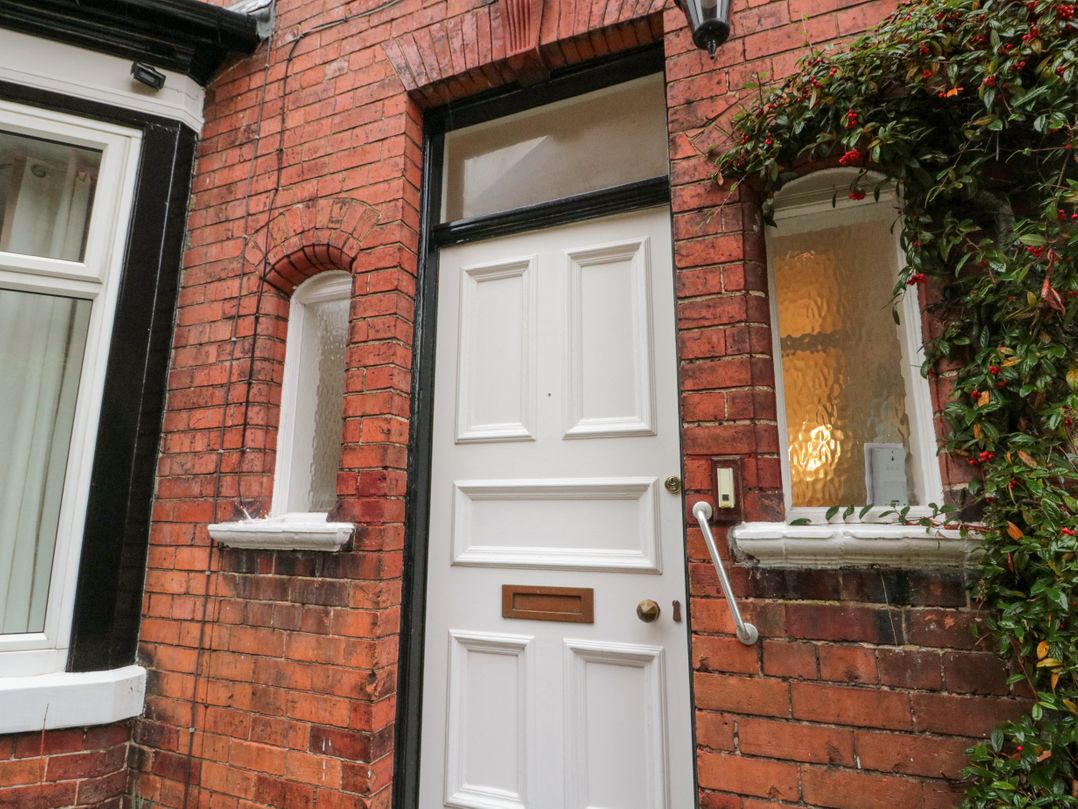 28 Manor Road