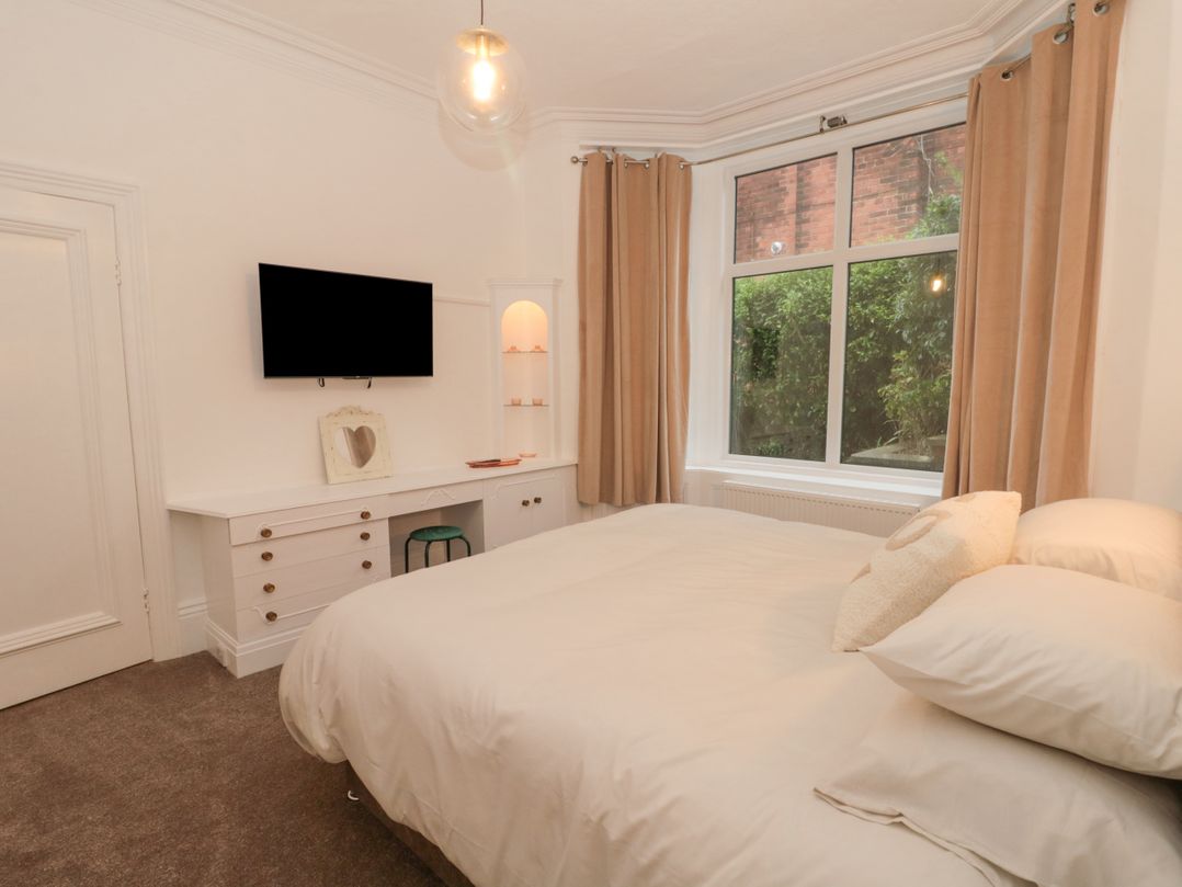 28 Manor Road