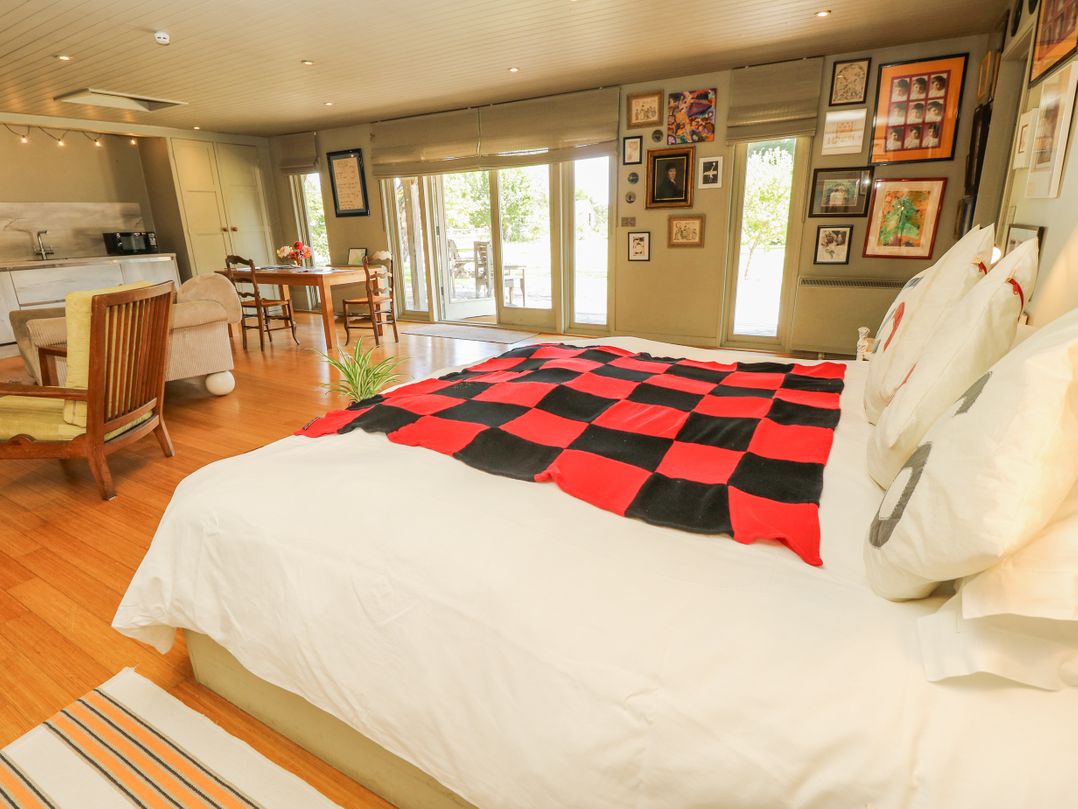 Lymington Lodge at Normandy Marsh