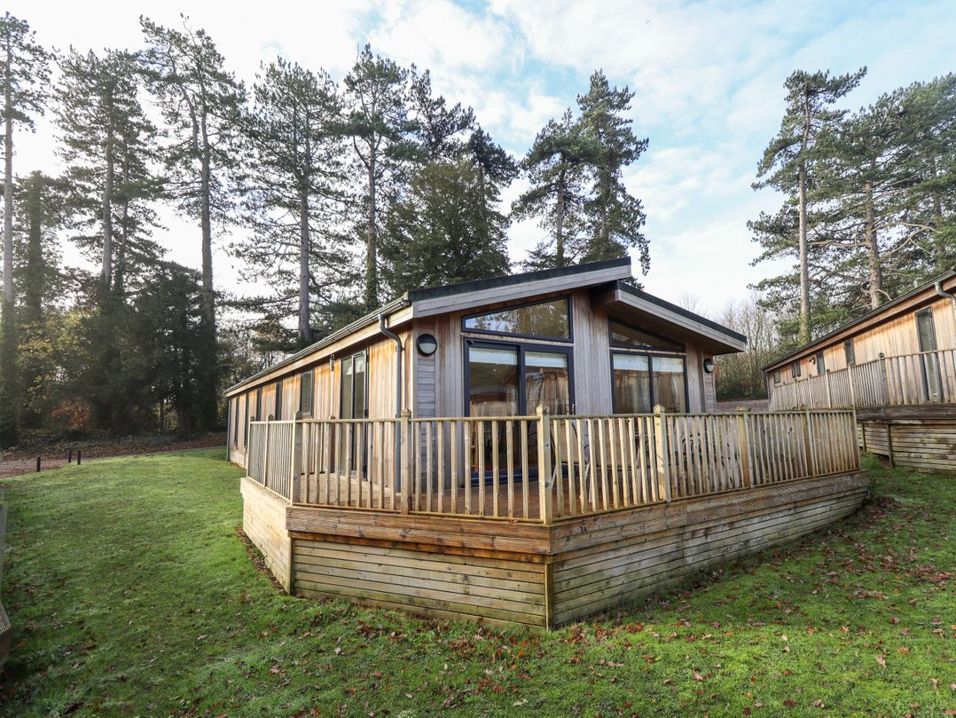 Tanqueray Lodge