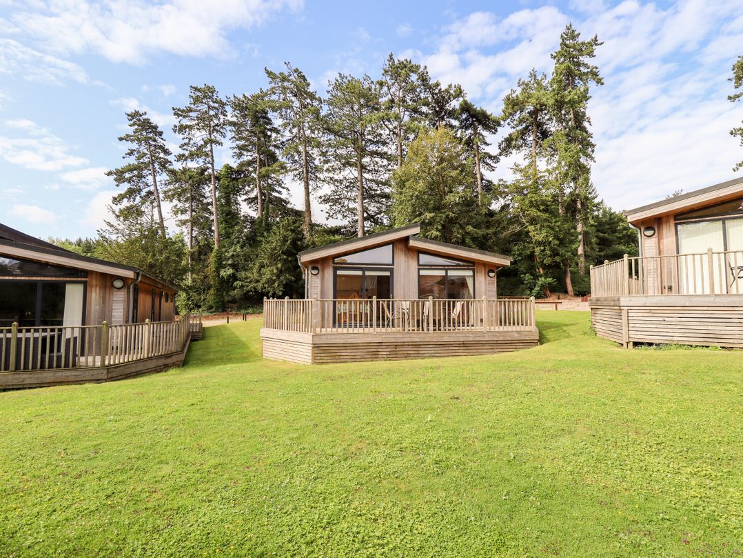 Tanqueray Lodge