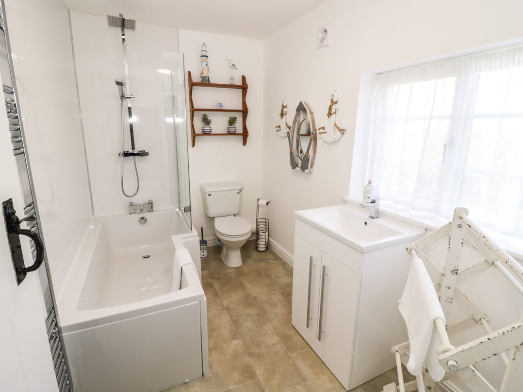 Far Coley Farm and Kilnhurst Log Cabin