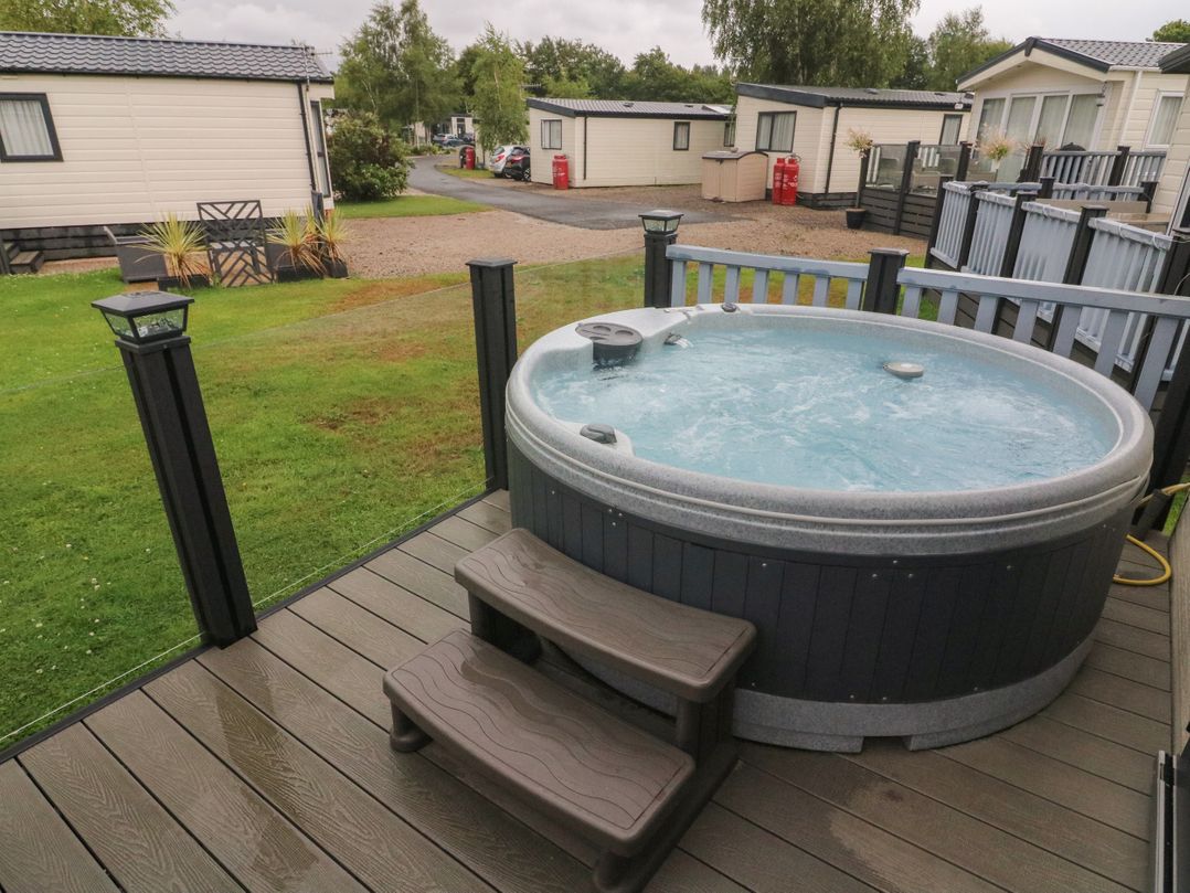 Waterside Lodge