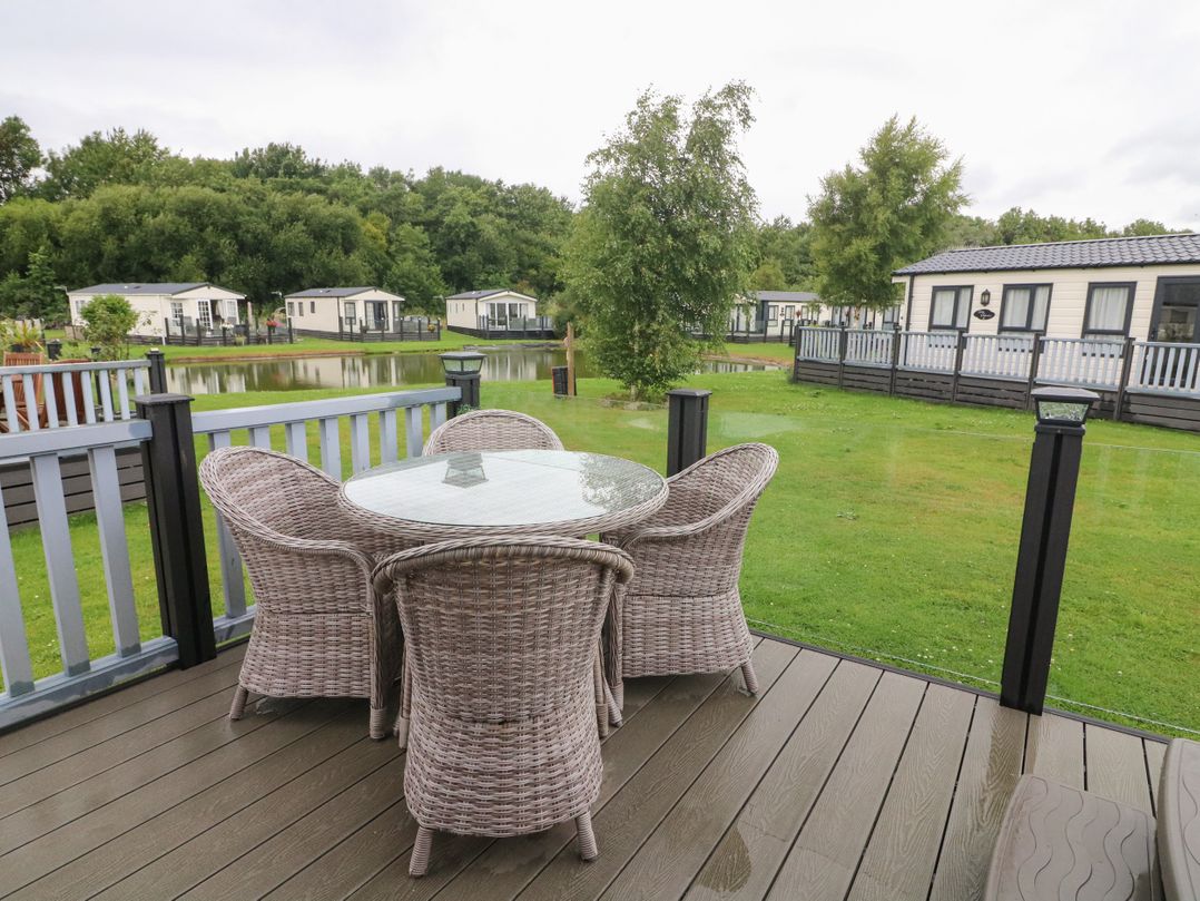 Waterside Lodge