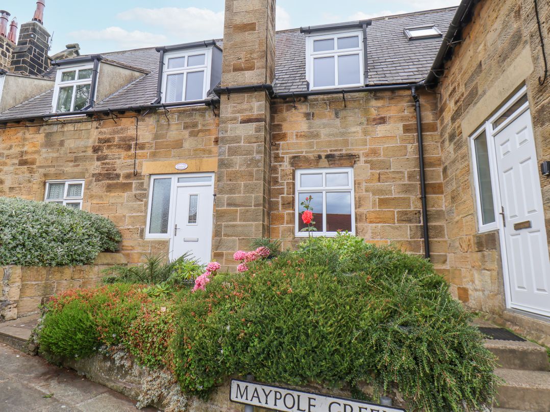 2 Maypole Green