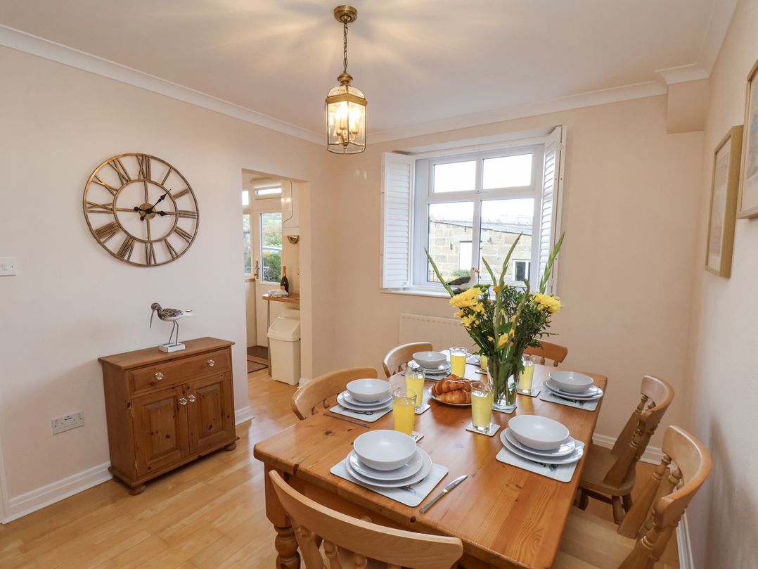 Maypole Cottage