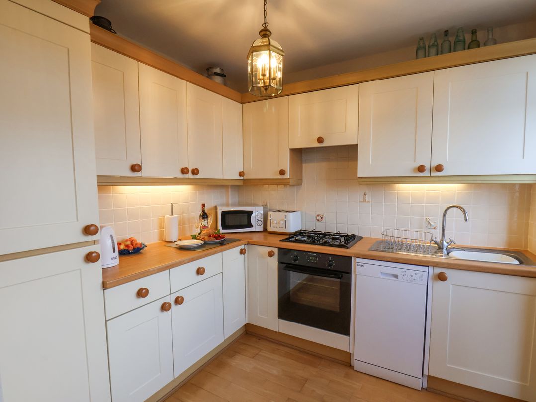 Maypole Cottage
