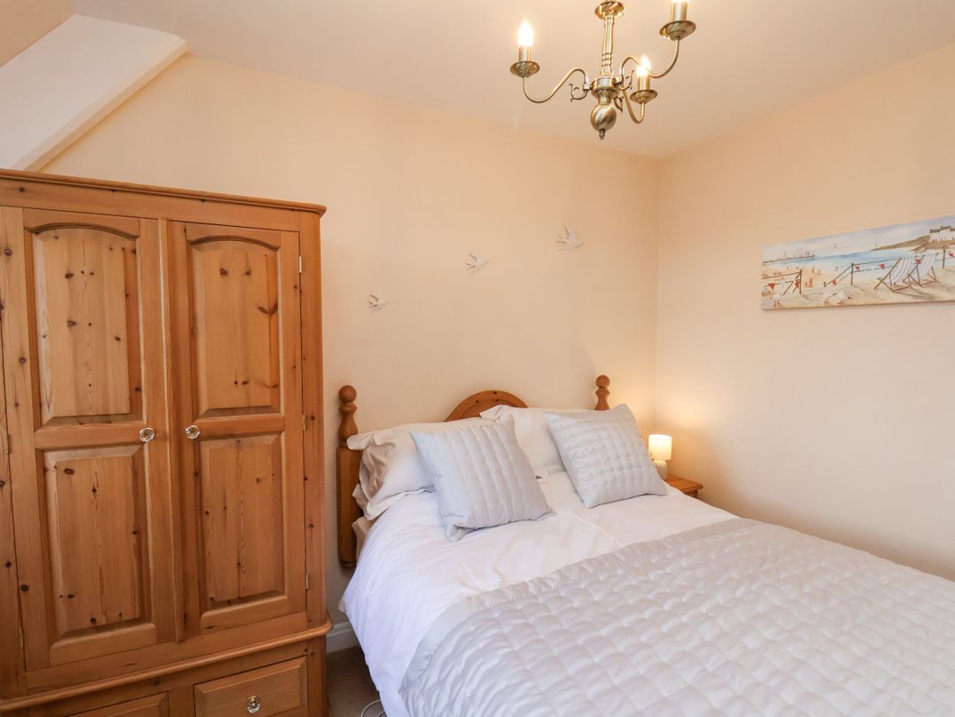 Maypole Cottage