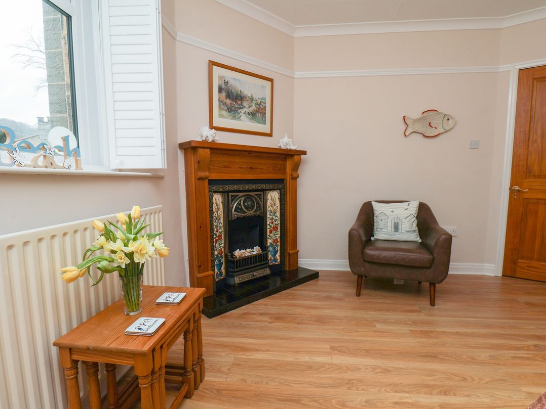 Maypole Cottage