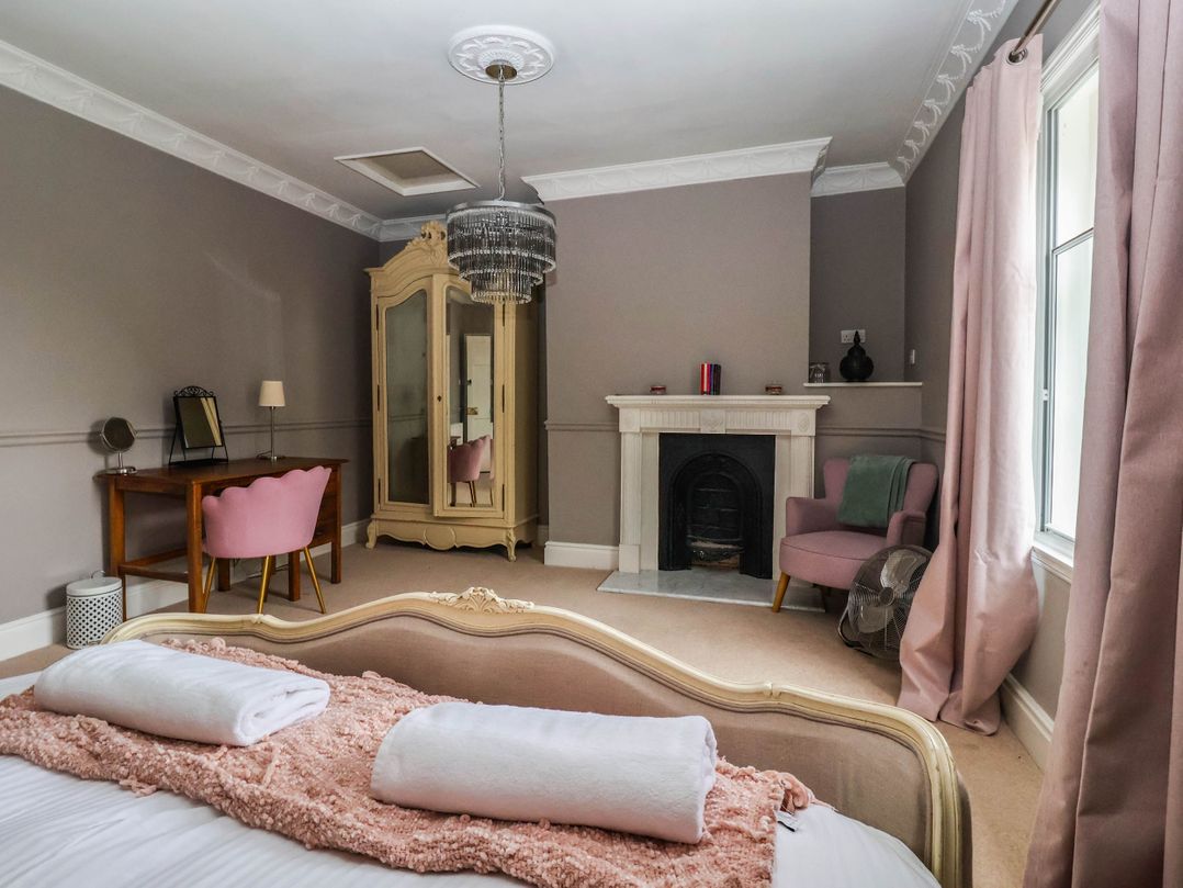 Kexby House