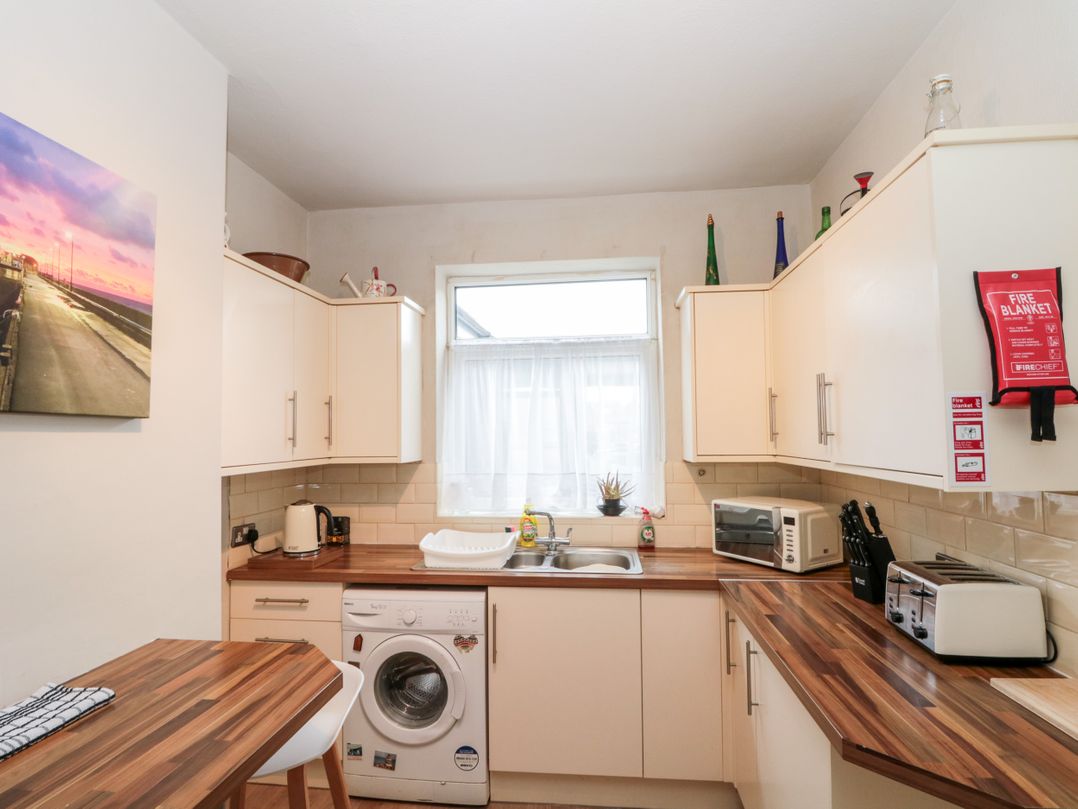 White Rose Apartment