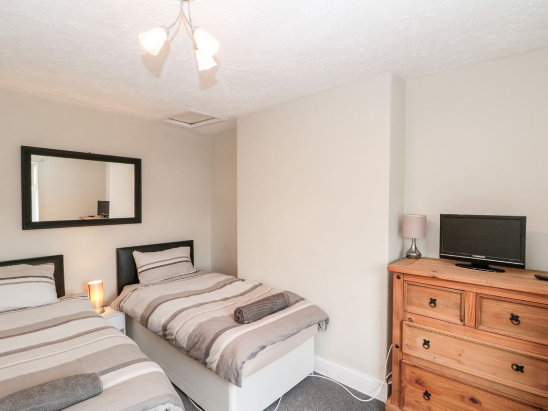 White Rose Apartment