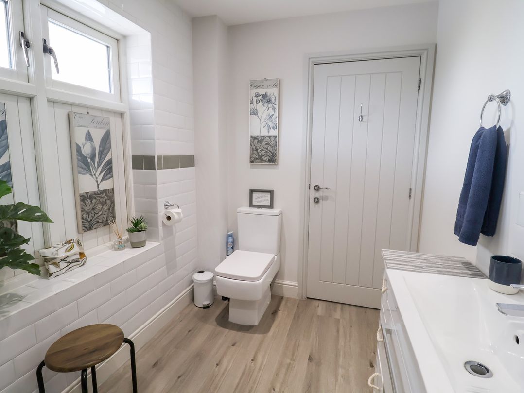 1 Coconut Cottage, Long Melford