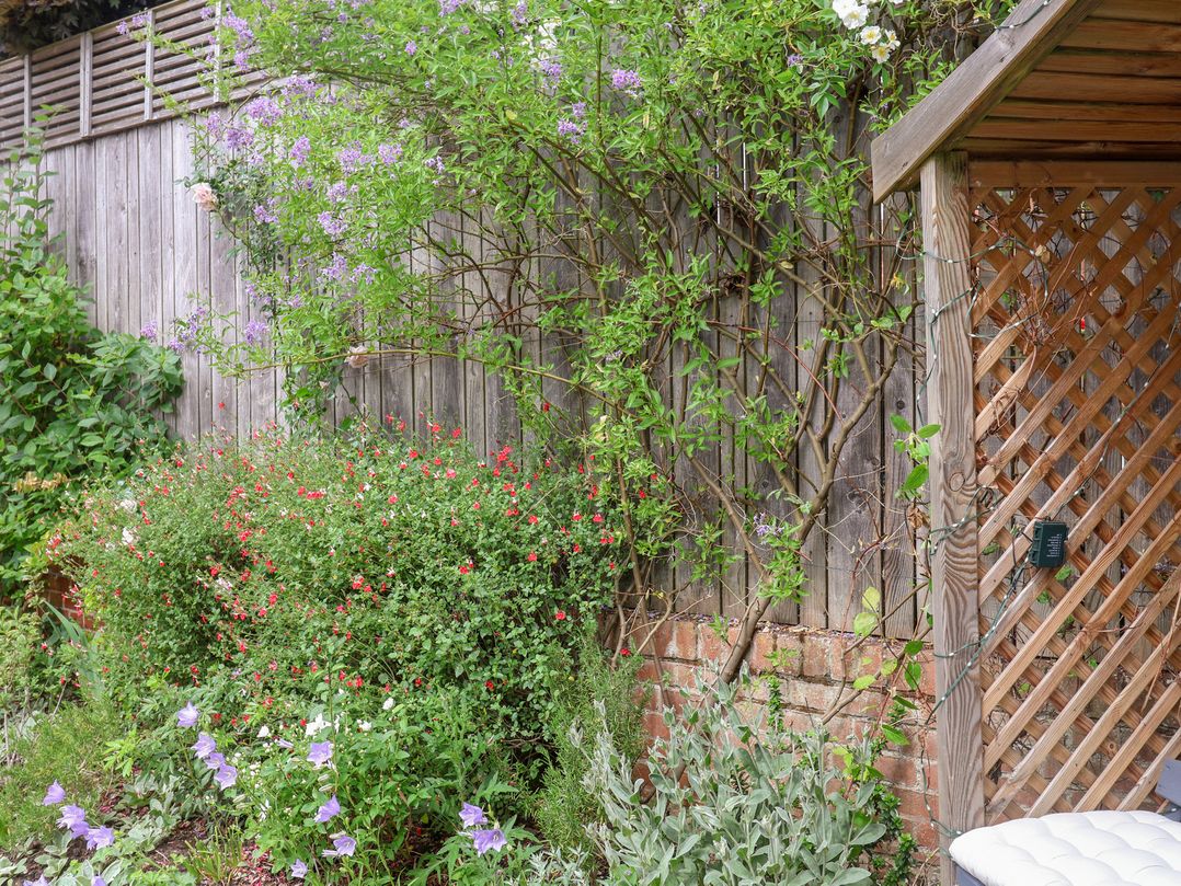 1 Coconut Cottage, Long Melford