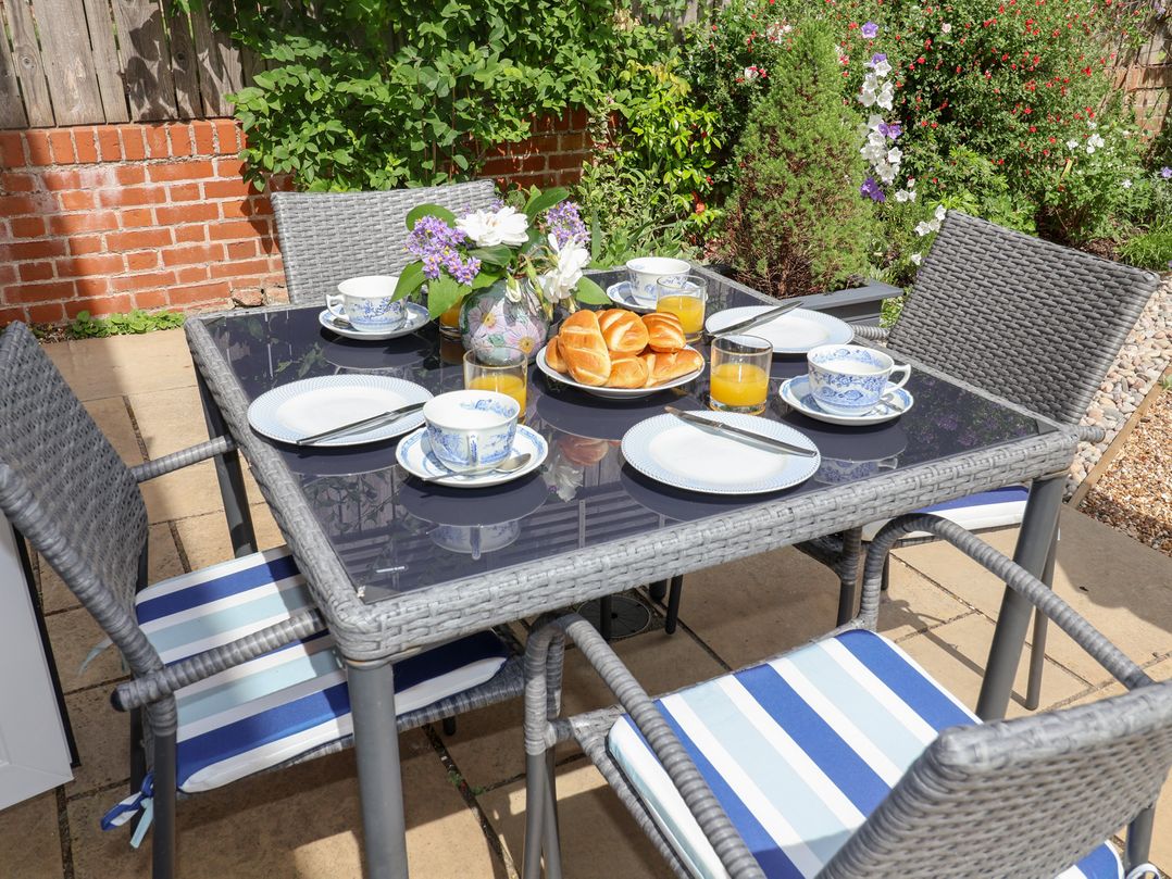 1 Coconut Cottage, Long Melford
