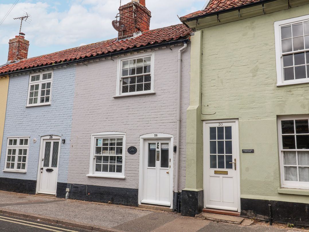 Dog friendly cottage in Southwold, Suffolk - Sleeps 4