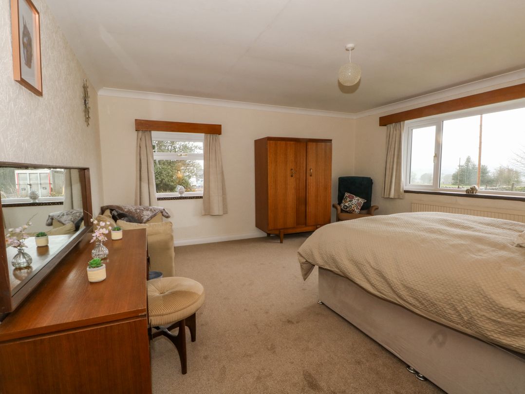 Hawksbridge Bungalow