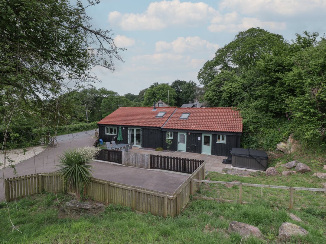 Bottom Lodge