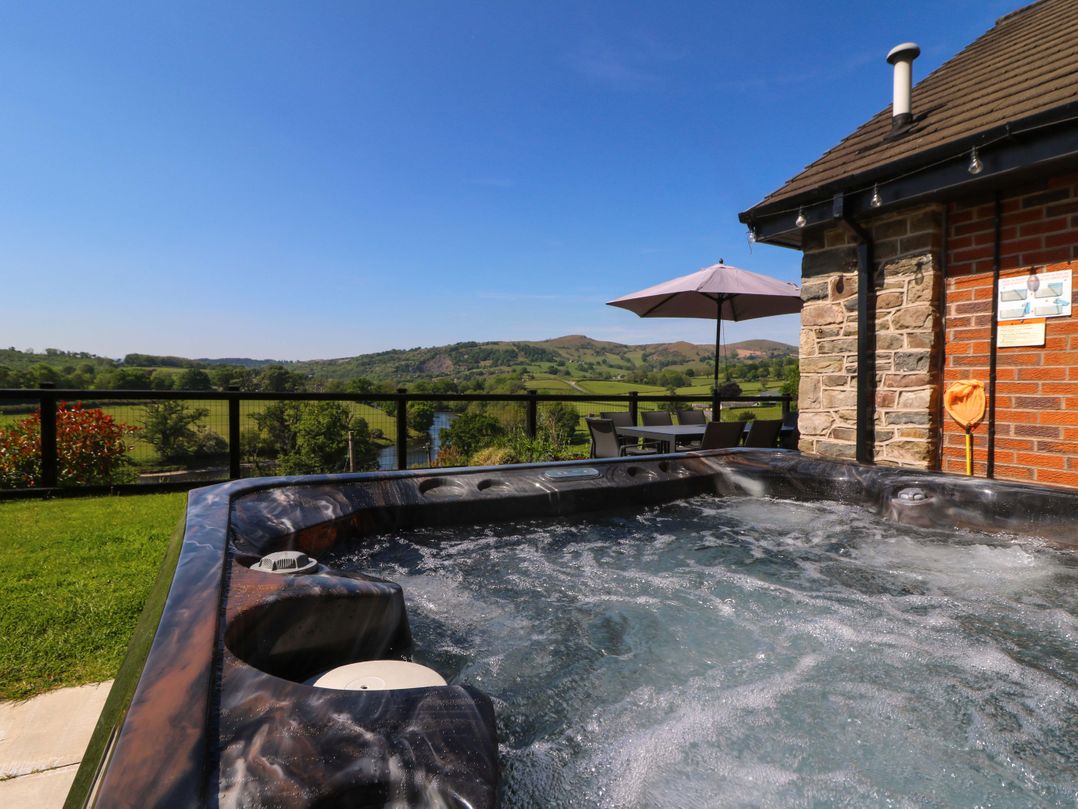 Dog friendly holiday cottage, Builth Wells, 1 dog welcome