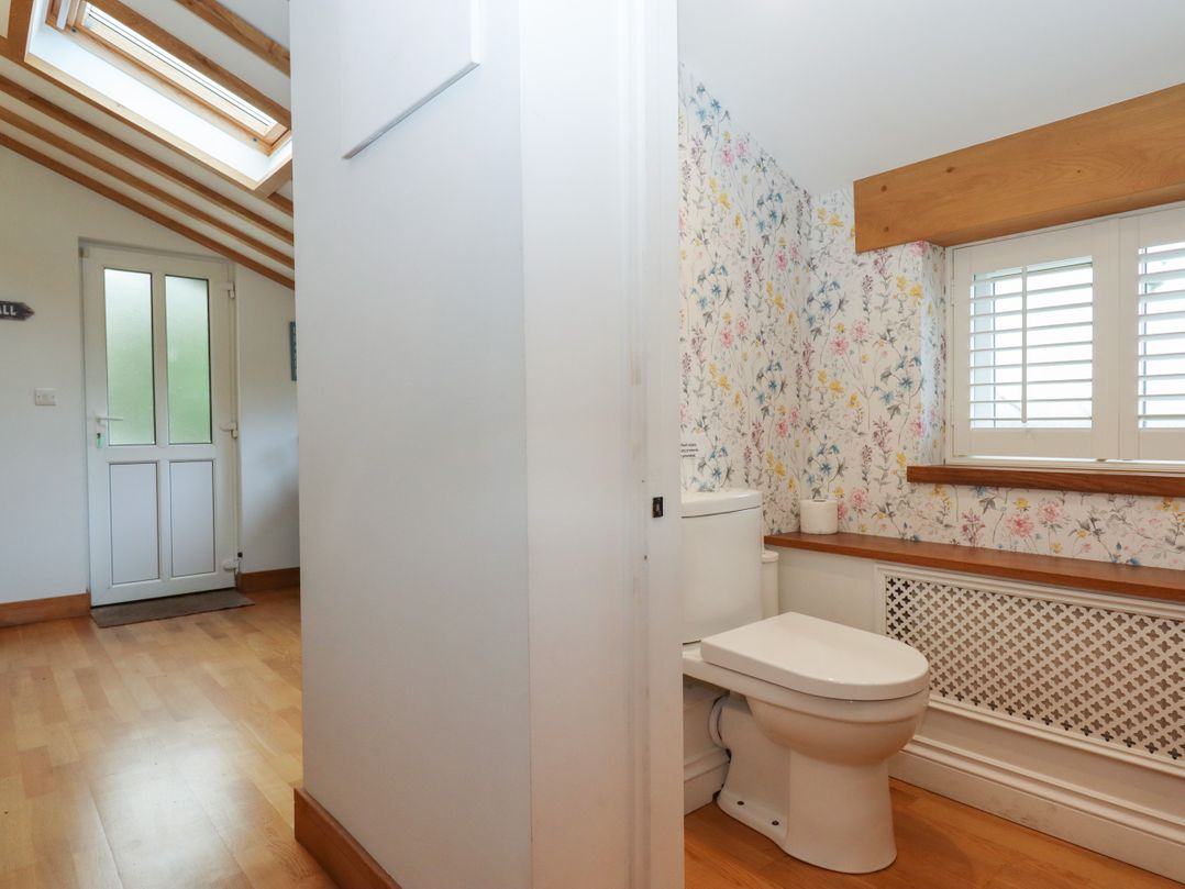 Waterland Farmhouse
