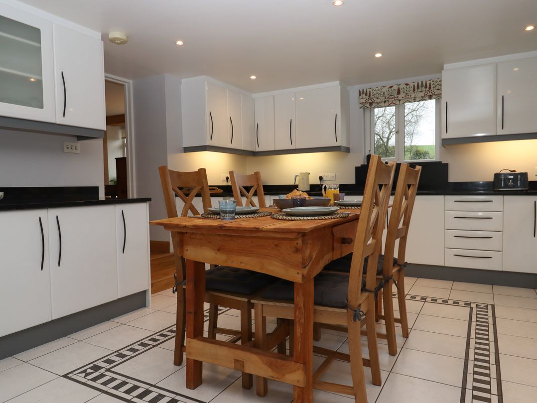 Waterland Farmhouse